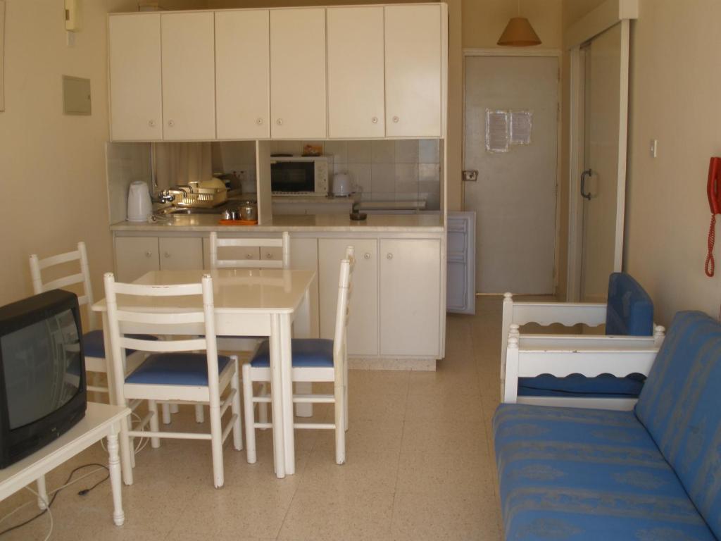 Klashiana Hotel Apartments Voroklini Pokoj fotografie